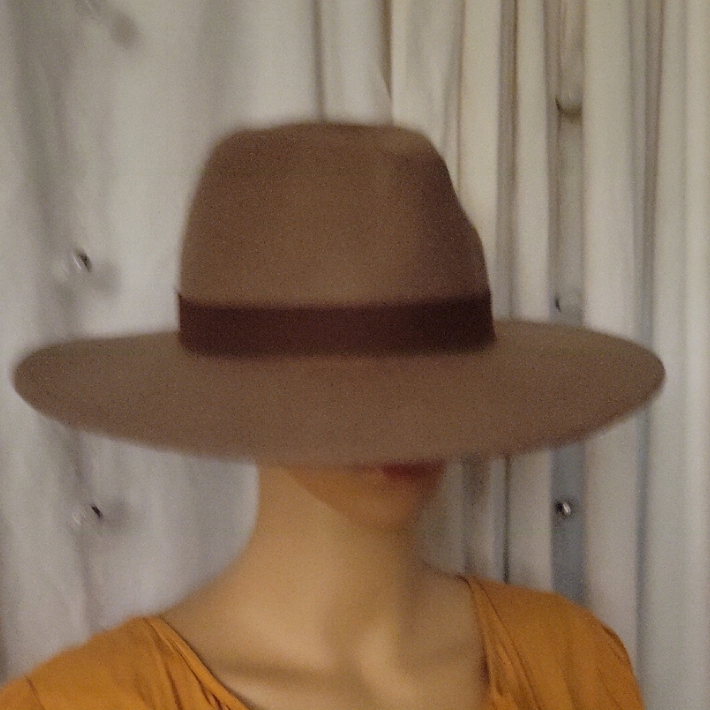 Women's  Free People Hat. Travel, City, Fashion
